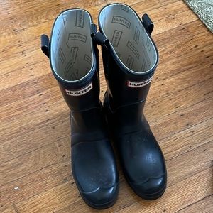 Black Hunter Rainboots Mid Height size 7